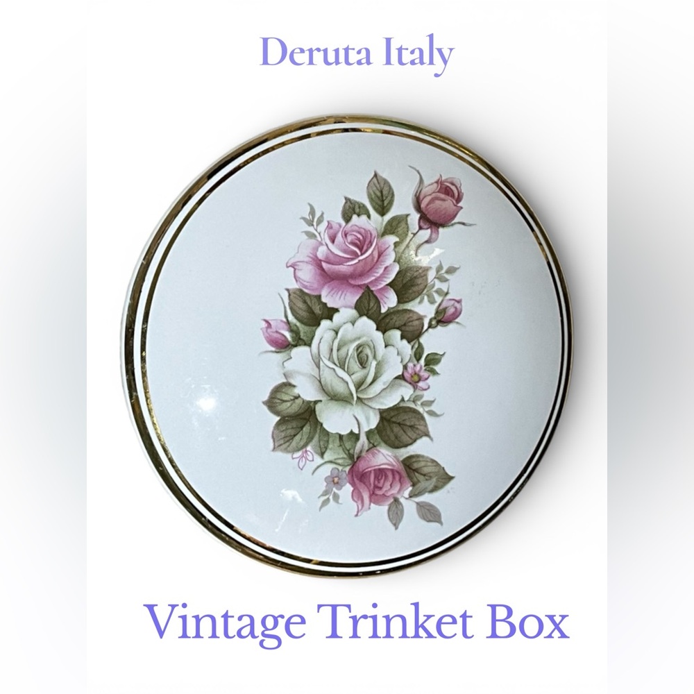 Italian Deruta Hand Worked Hand Made  Porcelain Rose Trinket Decor Box Vintage